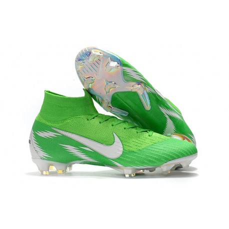 scarpe da calcio verdi